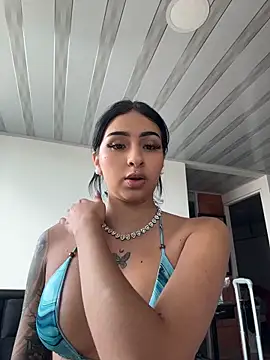Hilary pinkk online show from 05-18-26, 08:13
