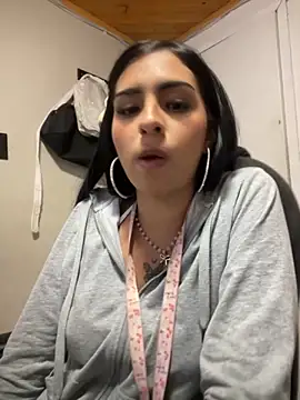 Hilary pinkk online show from 10-15-25, 01:59