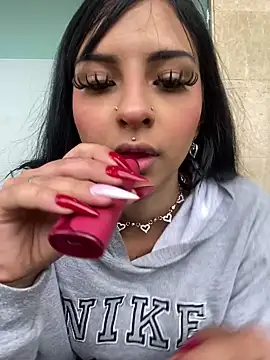 Hilary pinkk online show from 03-20-25, 03:36