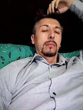 Lighto1 online show from 10-26-25, 06:25