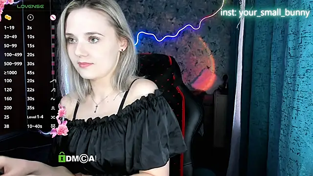 Snapshot of Your_small_bunny chatting on 07-12-26, 02:12 Your small bunny online show from 07-12-26, 02:12