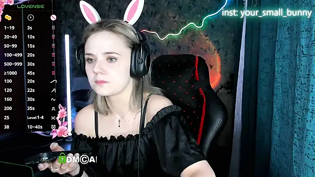Snapshot of Your_small_bunny chatting on 07-13-26, 02:11 Your small bunny online show from 07-13-26, 02:11