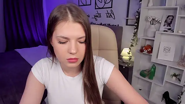 BellaSweetHeart online show from 06-08-26, 06:52