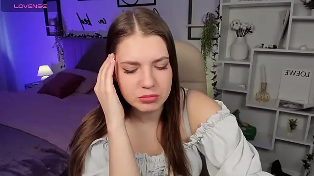 BellaSweetHeart online show from 04-14-26, 09:36