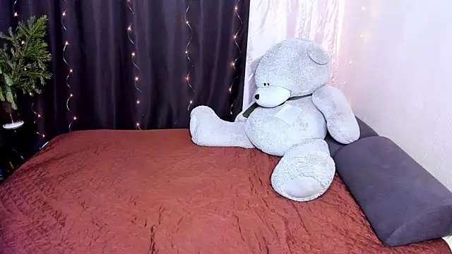 Snapshot of Ashley_Rous chatting on 01-25-25, 02:58 Ashley Rous online show from 01-25-25, 02:58