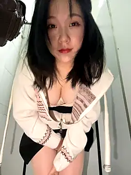 Snapshot of Xixi-Gala chatting on 12-06-24, 05:03 Xixi-Gala online show from 12-06-24, 05:03