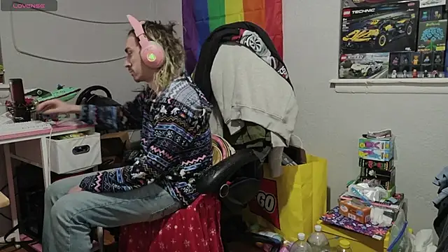 tallnerdyguy online show from 04-16-26, 03:29