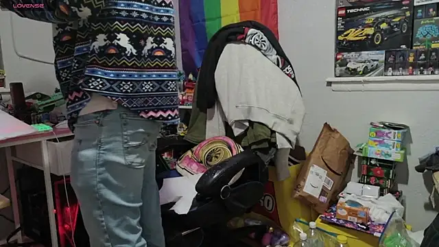 tallnerdyguy online show from 04-22-26, 02:18