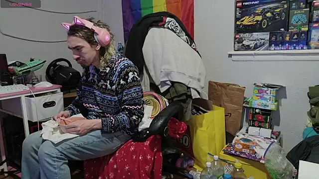 tallnerdyguy online show from 04-24-26, 01:51