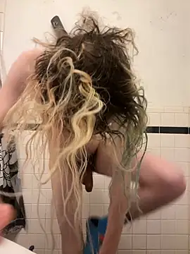 tallnerdyguy online show from 10-13-25, 08:54