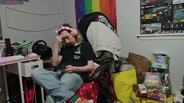 tallnerdyguy online show from 05-11-26, 02:13