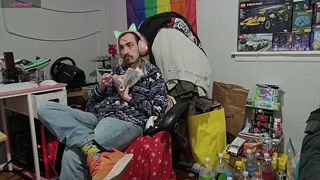 tallnerdyguy online show from 05-03-26, 03:22