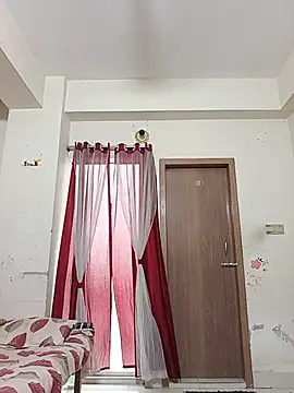 Snapshot of Tisha-01 chatting on 07-11-26, 02:45 Tisha-01 online show from 07-11-26, 02:45