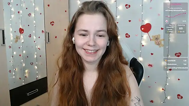Snapshot of Fox_Lisa chatting on 02-16-25, 04:53 Fox Lisa online show from 02-16-25, 04:53
