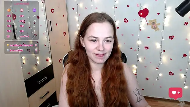 Snapshot of Fox_Lisa chatting on 02-11-25, 02:35 Fox Lisa online show from 02-11-25, 02:35