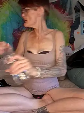 ivylee31 online show from 07-10-26, 07:14