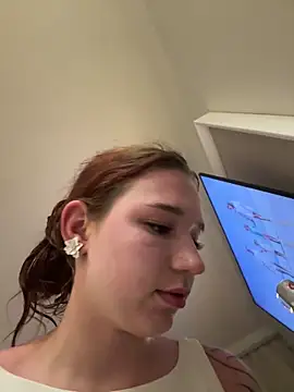 Shirley Thomas online show from 11-14-25, 10:46