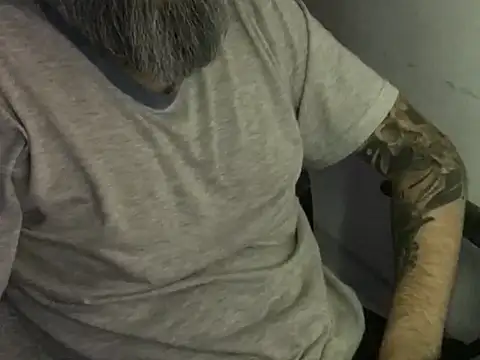 Snapshot of inkjohnrj chatting on 10-25-25, 02:33 inkjohnrj online show from 10-25-25, 02:33