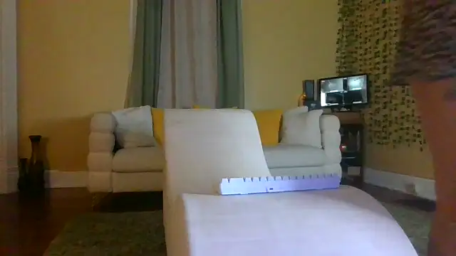 Snapshot of SexGoddessfinest chatting on 09-25-25, 04:51 SexGoddessfinest online show from 09-25-25, 04:51