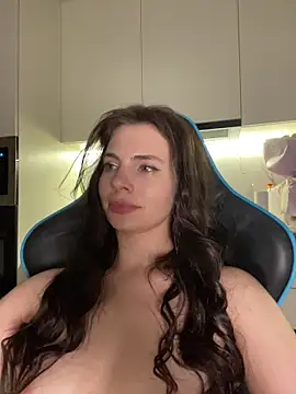 CurlyLara online show from 04-11-26, 07:50