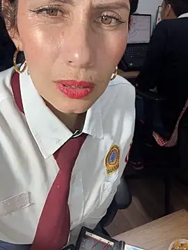 Snapshot of Alysson-- chatting on 05-19-26, 02:35 Alysson-- online show from 05-19-26, 02:35