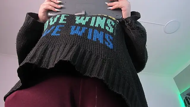 AmberiniHoffman online show from 12-16-25, 11:14