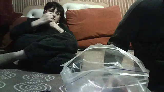 AlanaLaDream online show from 10-26-25, 05:35