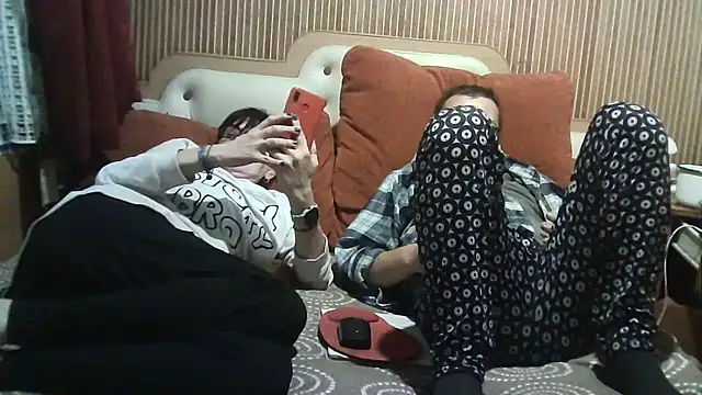 AlanaLaDream online show from 09-13-25, 03:56