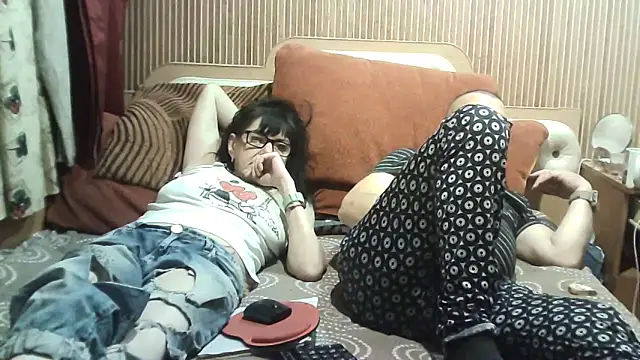 AlanaLaDream online show from 10-03-25, 04:30