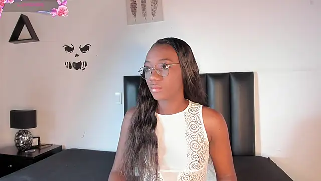 Khenta Michells online show from 10-27-25, 11:11