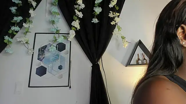 Khenta Michells online show from 05-15-26, 10:46