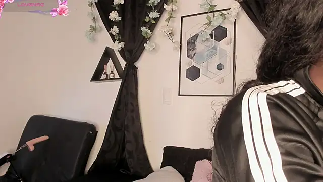 Khenta Michells online show from 04-29-26, 10:52