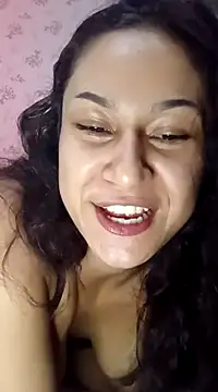 yummi  priv online show from 03-08-25, 05:38