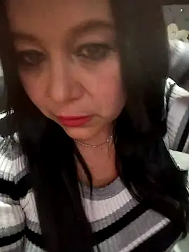 Snapshot of sara_pineros chatting on 10-11-25, 09:16 sara pineros online show from 10-11-25, 09:16