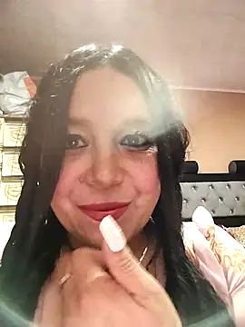 Snapshot of sara_pineros chatting on 10-25-25, 11:49 sara pineros online show from 10-25-25, 11:49