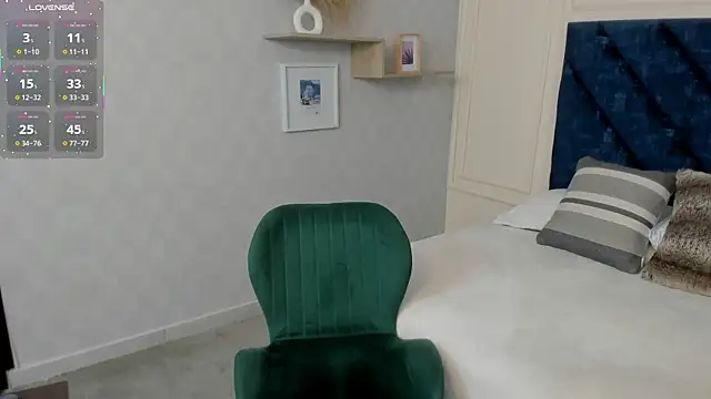 Charlotte Mayer online show from 11-24-25, 11:43