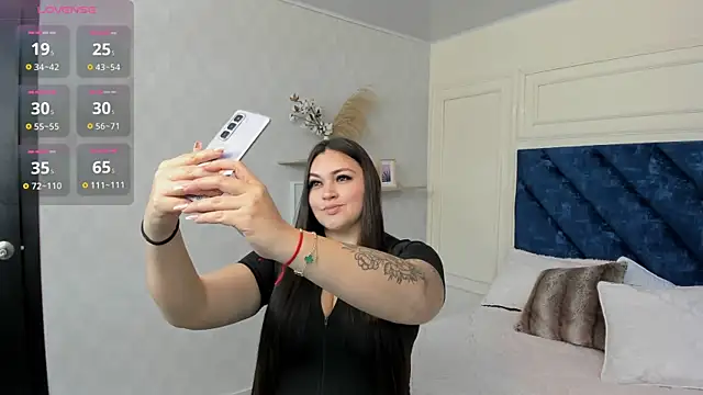 Charlotte Mayer online show from 12-05-25, 11:31