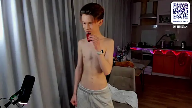 AndrewwCarter2 online show from 02-15-25, 06:23