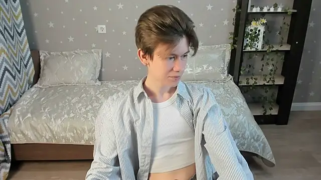 AndrewwCarter2 online show from 12-20-25, 07:39