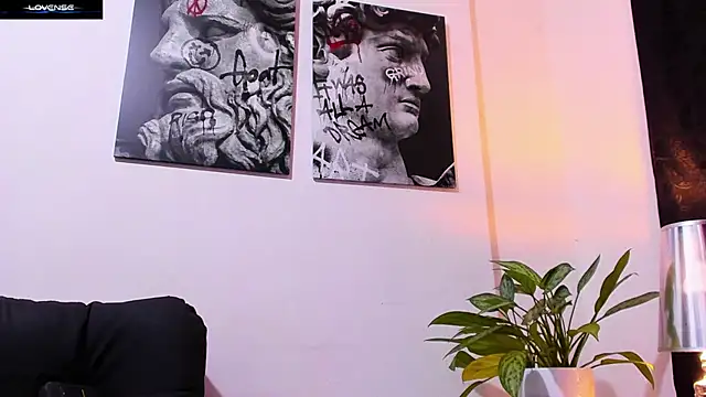 CruzVega online show from 11-29-25, 11:05