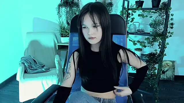 Elainebeness online show from 02-21-26, 05:15