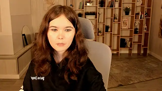 Elainebeness online show from 09-17-25, 07:38