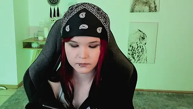 Elainebeness online show from 03-15-25, 10:11