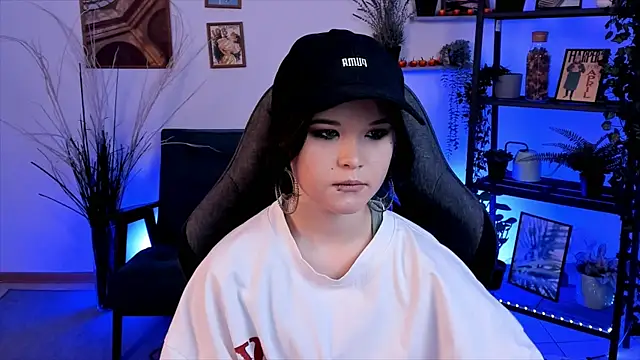 Elainebeness online show from 03-06-25, 07:32