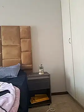 Snapshot of thicktash chatting on 10-19-25, 08:50 thicktash online show from 10-19-25, 08:50