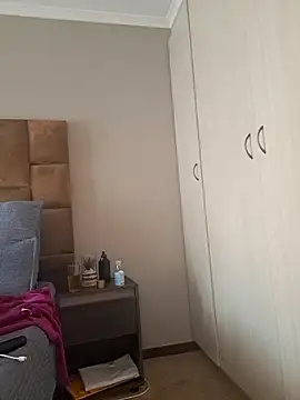 Snapshot of thicktash chatting on 10-12-25, 01:45 thicktash online show from 10-12-25, 01:45