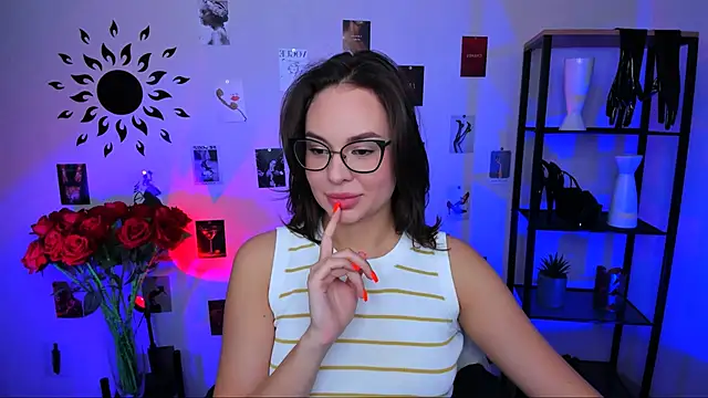 JaneWyatt online show from 03-21-25, 08:17