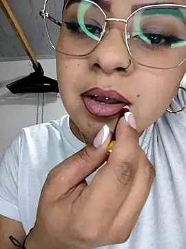Princess Lau online show from 04-18-26, 02:36