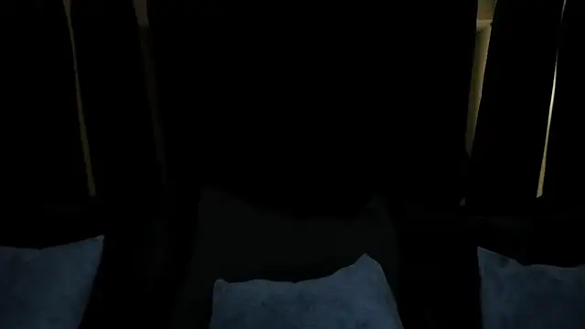 Snapshot of julieta_jewel chatting on 02-15-26, 01:32 julieta jewel online show from 02-15-26, 01:32