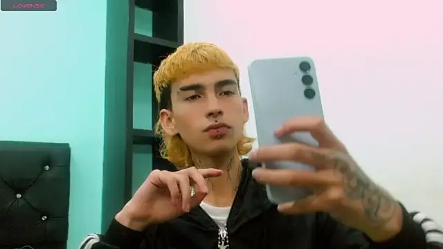 ttimy x boy online show from 03-19-26, 09:26